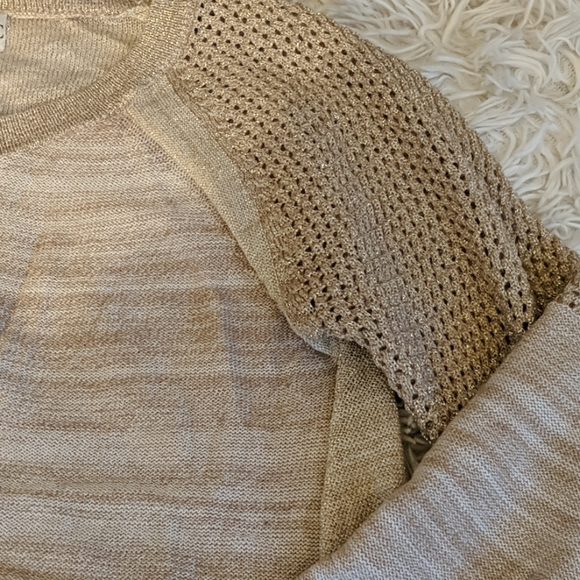 Gold sweater - Picture 3 of 3